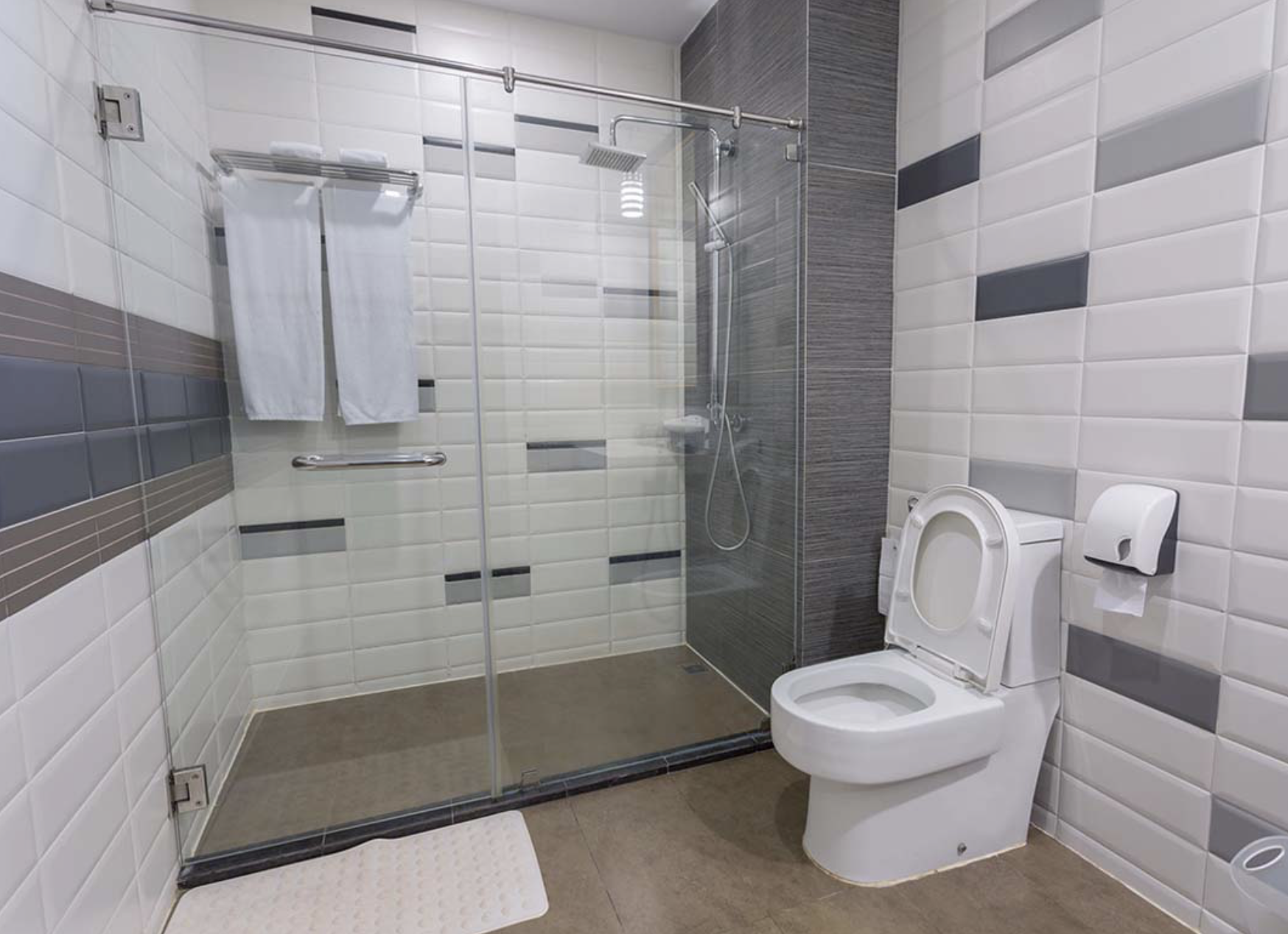 Mampara de Ducha 3 - Máxima luminosidad - Reforma Barcelona - Reformes Bonilla