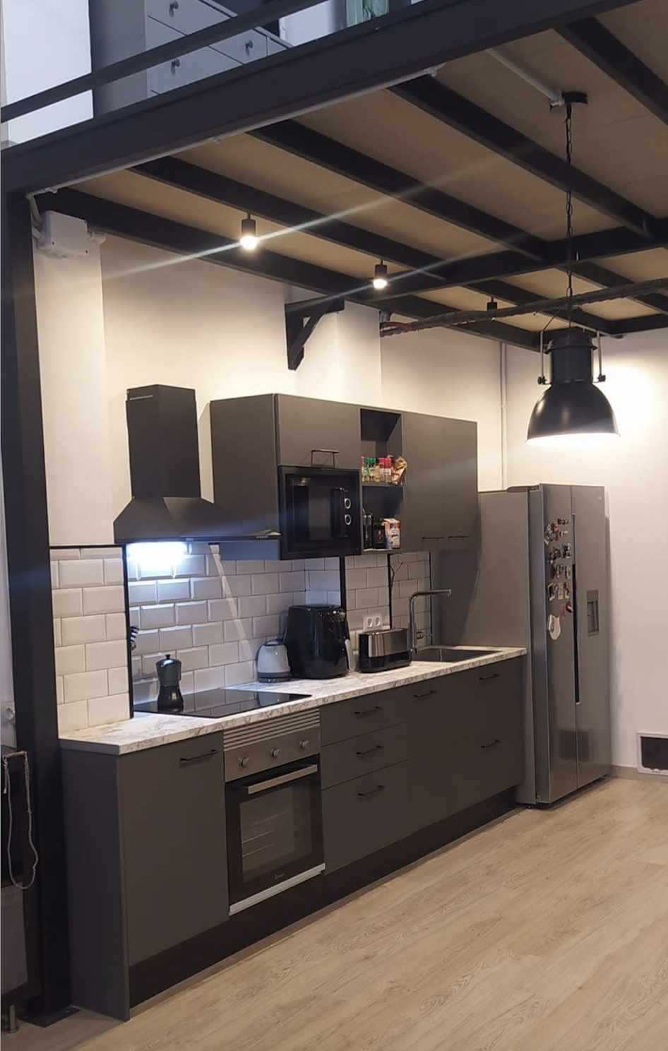 Cocina Minimalista 2 - Líneas limpias y modernas - Reforma Barcelona - Reformes Bonilla